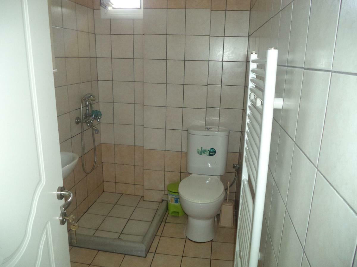 Karoubis Studio Kavallouri Buitenkant foto